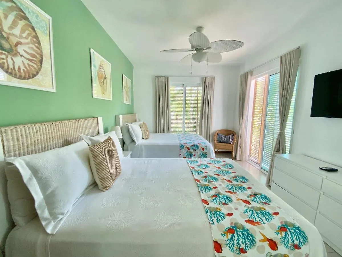 Stunning Beachfront Condo With Private Beach, Las Terrenas-El Limon 0*,  Dominicaanse Republiek