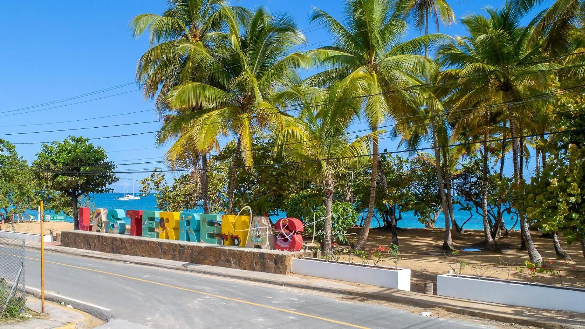 Stunning Beachfront Condo With Private Beach, Las Terrenas-El Limon Appartement